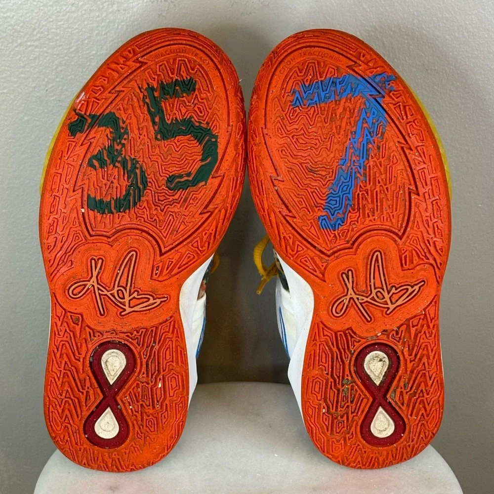NIKE Kyrie Infinity Basketball‎ Shoe Sneakers White Orange Blue Boys Men's 5.5